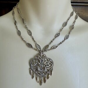 VTG Avon Heart Filigree Necklace 19 Inch Silver Plate Gold Tone Victorian Style
